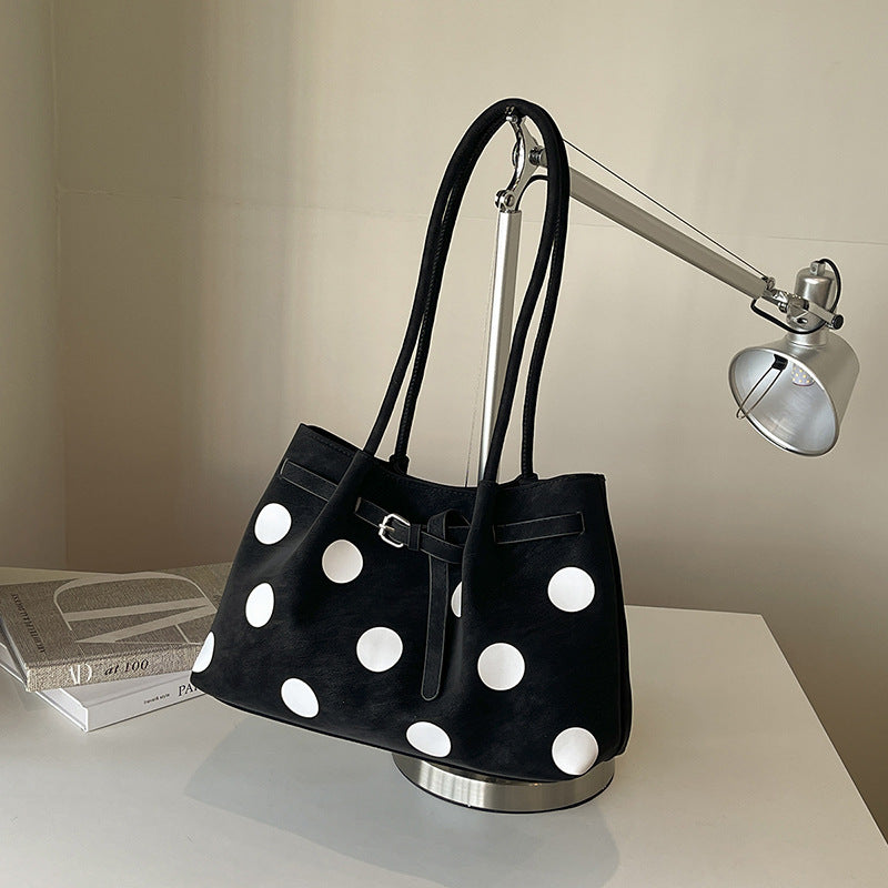 Sleek Stylish High-capacity Shoulder Bag