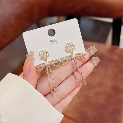 Light Luxury Pearl Earrings