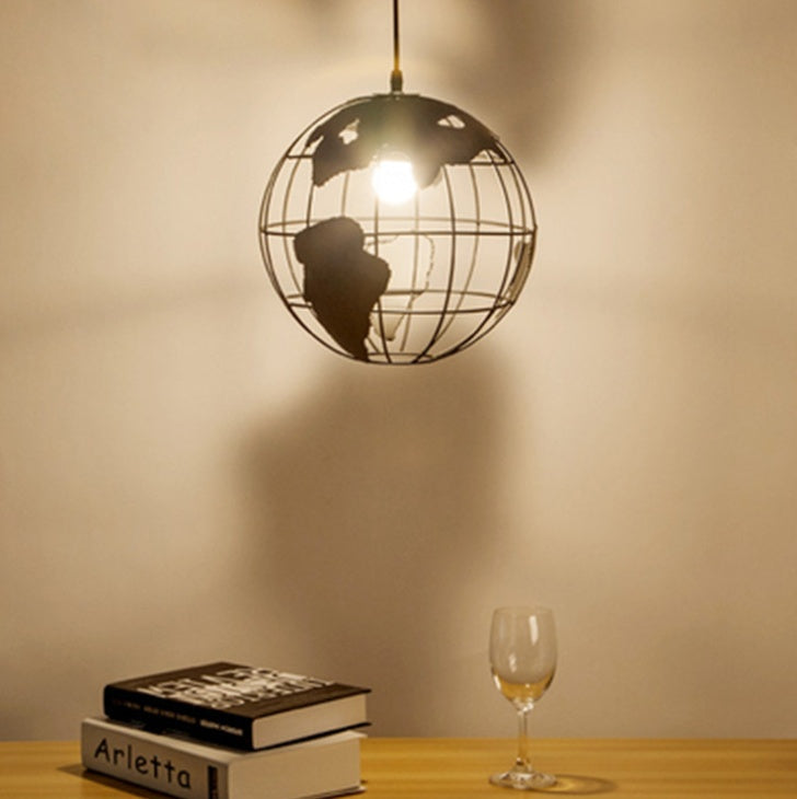 Globe incandescent lamp