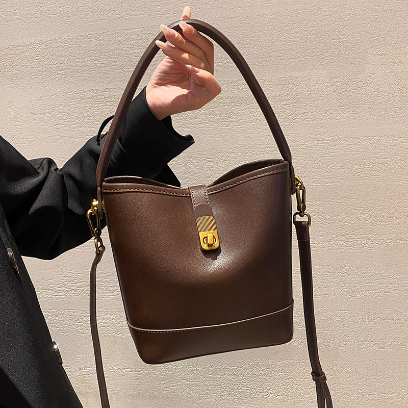 Retro Light-Luxury Vegetable-Tanned Leather ShoulderCrossbody Bag