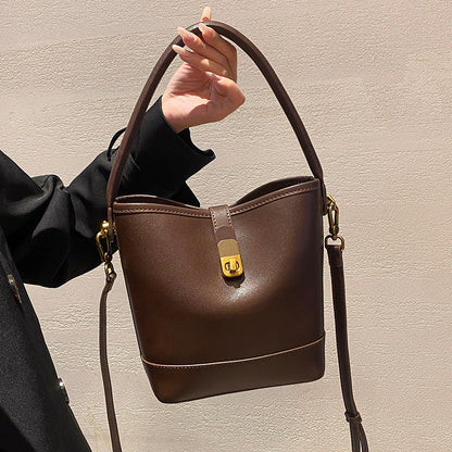 Retro Light-Luxury Vegetable-Tanned Leather ShoulderCrossbody Bag