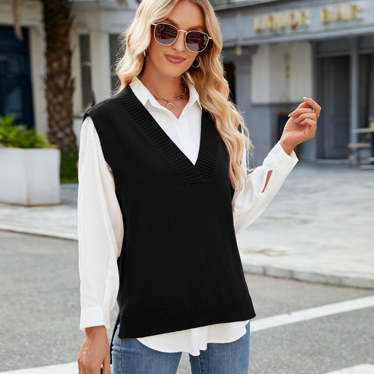 Women's Slim-fit V-neck Knitted Sweater Vest