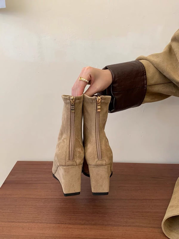 Women's European & American Style Wedge Pointed Toe Fashion Boots, New Summer Arrival, Elegant Back Zipper Versatile Soft Leather Ankle Martin Boots