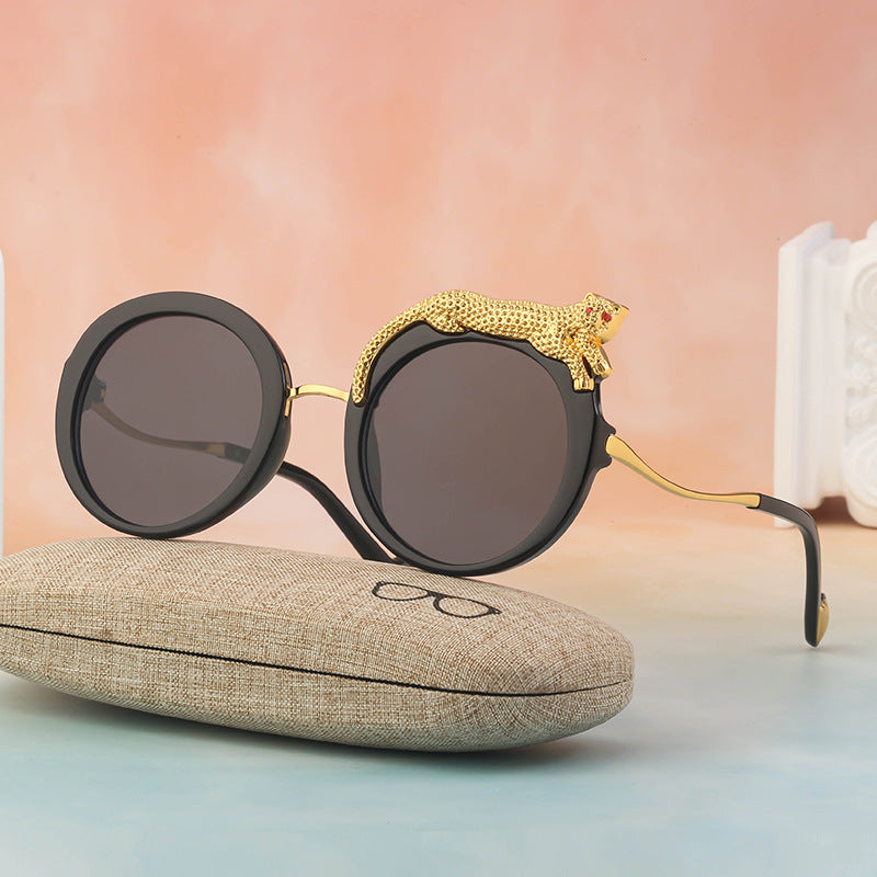 New Anti-Blue Light Glasses For Women With Leopard Head And Diamond Embellishments, European And American Style Round Frame Sunglasses, Trendy Large Frame Sun Protection Sunglasses With A High-End Fee