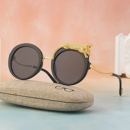 New Anti-Blue Light Glasses For Women With Leopard Head And Diamond Embellishments, European And American Style Round Frame Sunglasses, Trendy Large Frame Sun Protection Sunglasses With A High-End Fee
