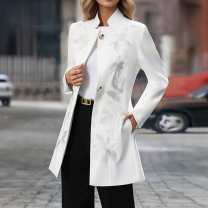 Elegant Embroidered Womens Suit With A Mandarin Collar And Pockets