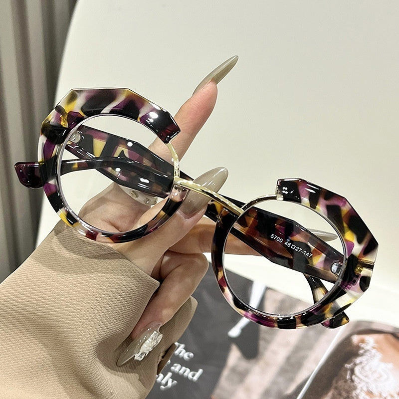 Instagram-style Aesthetic Fashionable Frame For Street Photography
