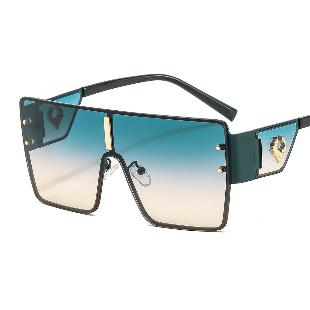 European And American Oversized One-piece Metal Sunglasses With Ox-head EmbellishmentVintage Style