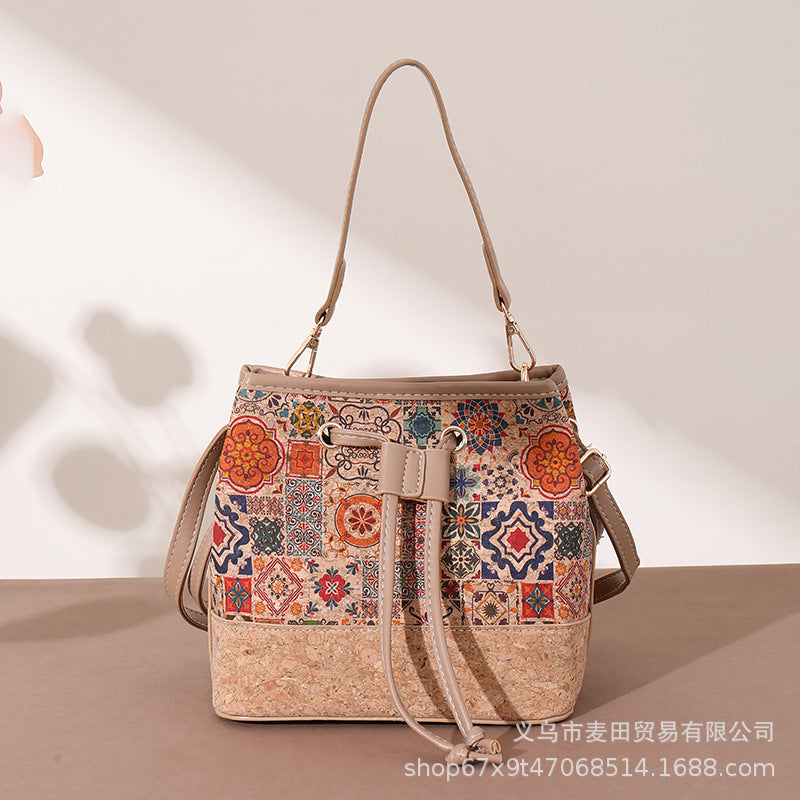 Vintage Printed Large-Capacity Women's Tote Bag With Wood-Grain Exterior And Wood-Grain Interior