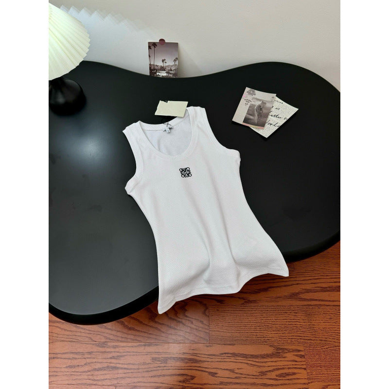 Heart-embroidered Sleeveless High-end Vest