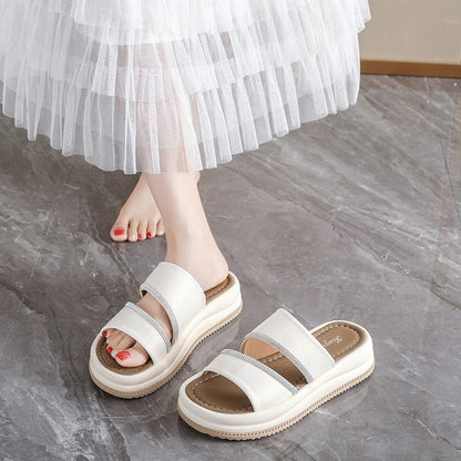 Women's Slippers Summer Outdoor New Comfortable Stylish High End Beach One Strap Slide Sandals For Dresses