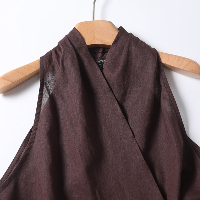Old-money-style Halter-neck V-neck Sleeveless Top