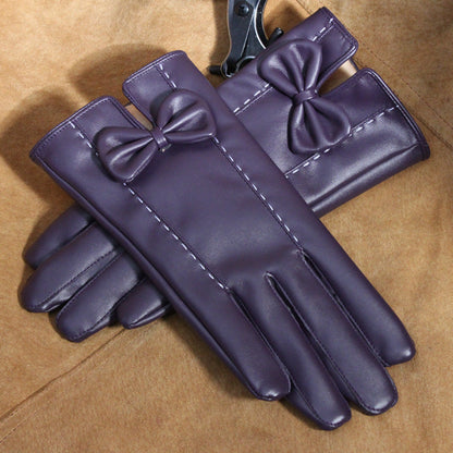 Womens Winter Fashionable Leather Touchscreen Gloves With A Wide U-Shape Cuff