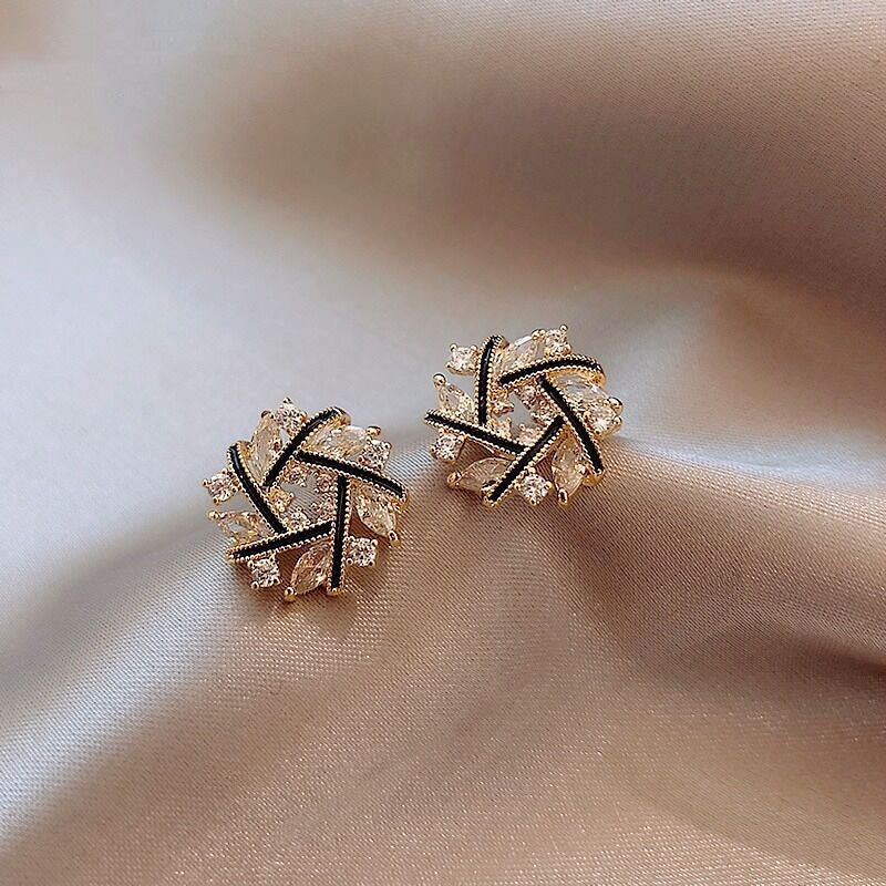 925 Silver Needle Net Red Earrings