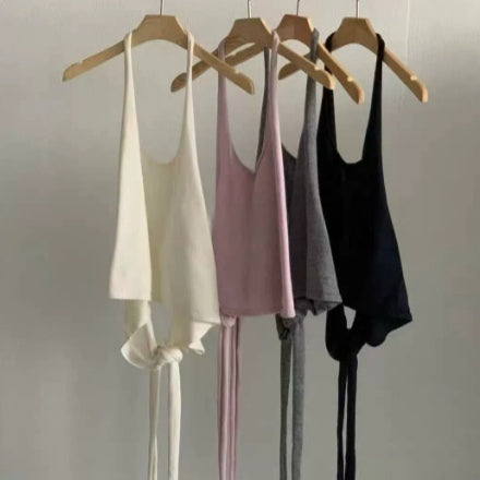 Solid-color Halter-neck Knitted Vest With A Belt