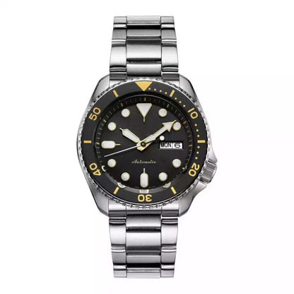 Men's Casual Quartz Watch with Spiral Crown and Folding Buckle