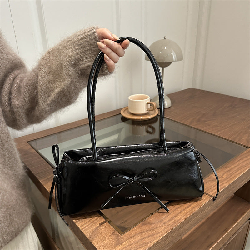 Casual And Stylish Large-capacity Shoulder Bag With A Bow Detail