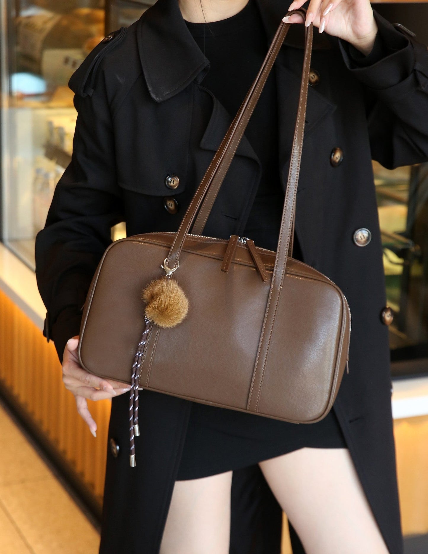 Genuine Leather Women's Bag, New First-layer Cowhide Boston Bag, Baguette Bag, Light Luxury Bowling Bag, Shoulder Bag