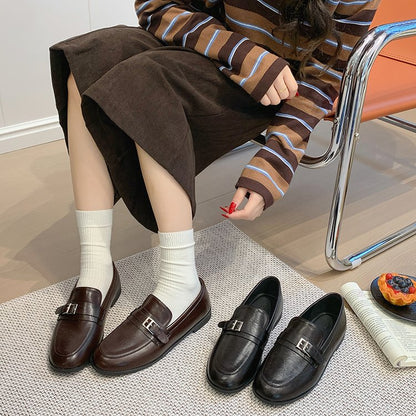 Women's Old Money Style Flat Low Heel Loafers Autumn New Arrival British Belt Buckle Vintage Deep Mouth Dress Shoes