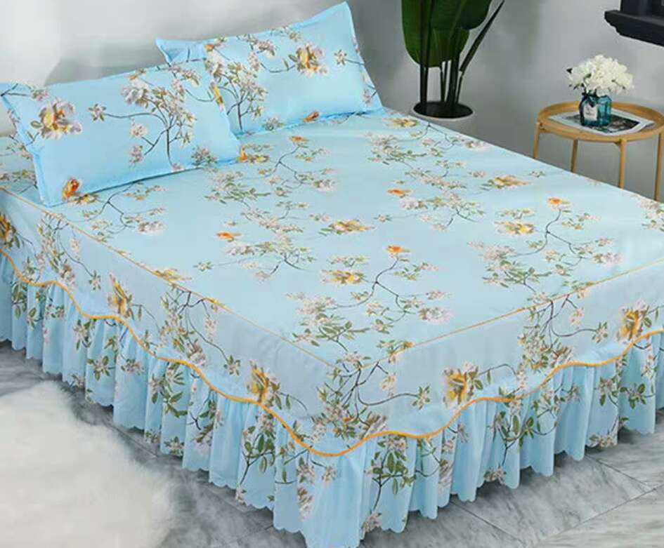 Woolly Bed Skirt Pillowcase Bedding Set