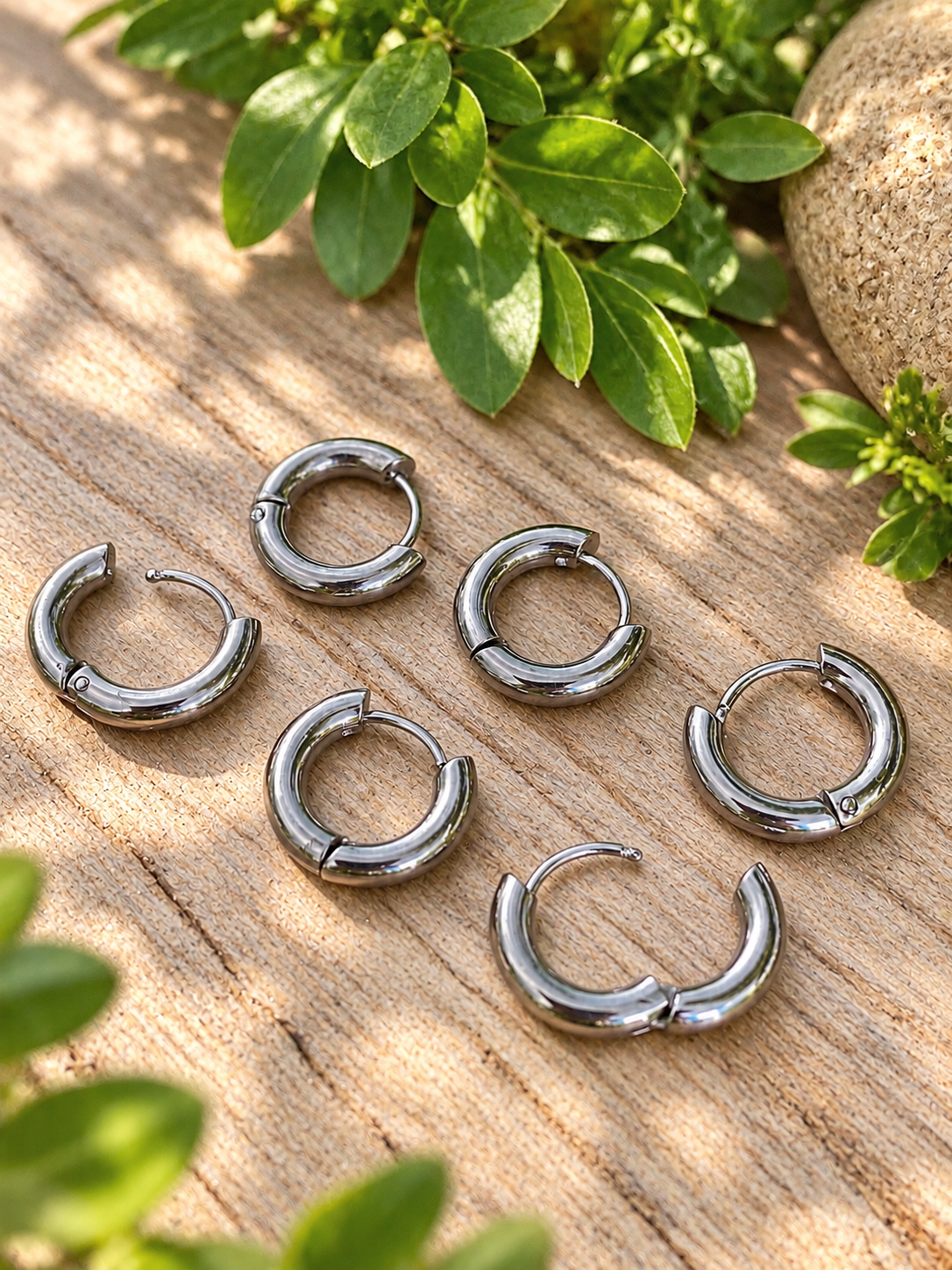 HUGGIE HOOP EARRINGS