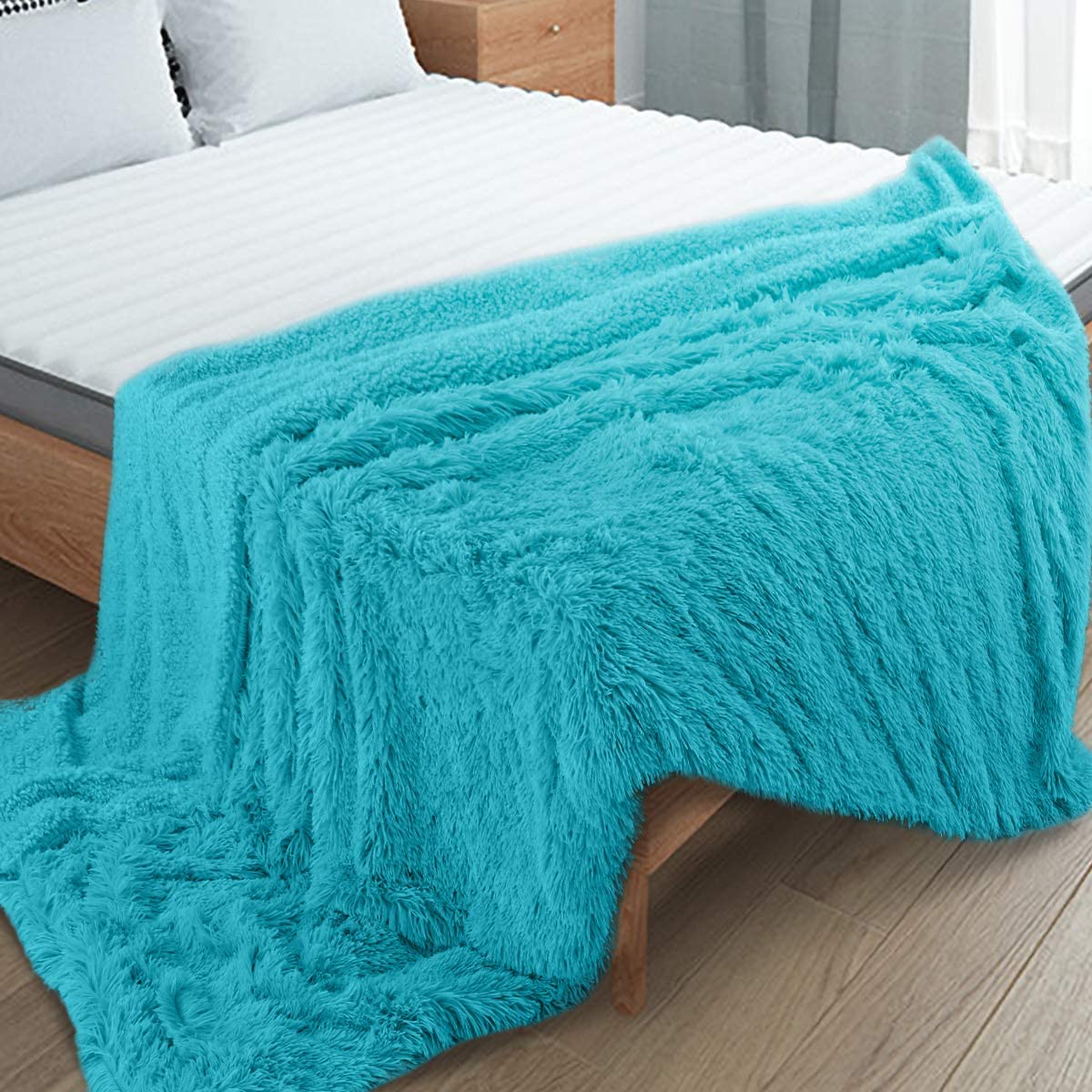 Cozy Double Layer Plush Winter Throw Blanket for Home Bedspread, Sofa Cover, Chair Towel, and Bed Decoration - Warm Lamb Bed Blankets and Throws