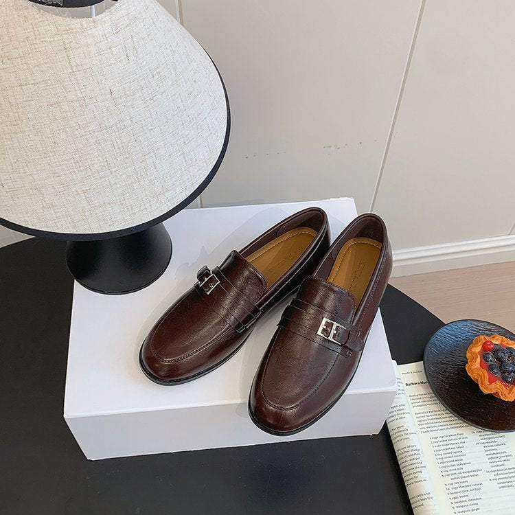 Women's Old Money Style Flat Low Heel Loafers Autumn New Arrival British Belt Buckle Vintage Deep Mouth Dress Shoes