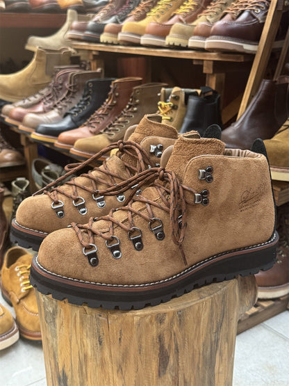 Handcrafted Vintage Outdoor Hiking And Trekking Waterproof Work Boots