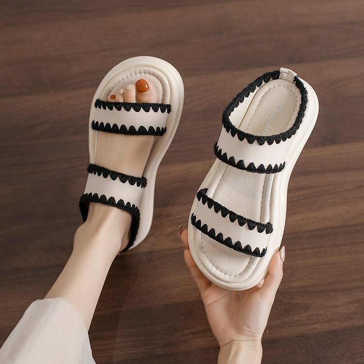 Women's French Style Sandals For Dresses Spring Outdoor New Fashion Versatile Soft Sole Non Slip Comfy Beach Slides