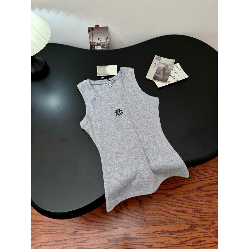 Heart-embroidered Sleeveless High-end Vest
