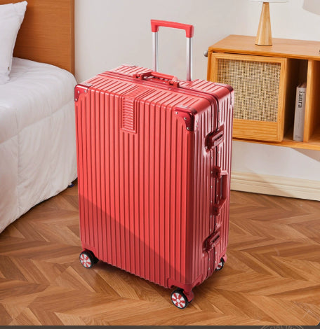 Womens Trolley Suitcase Large Capacity Durable Leather With A Lock And Zipper
