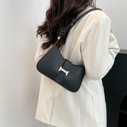 Womens Minimalist Textured-design Single-shoulder Crossbody Underarm Bag