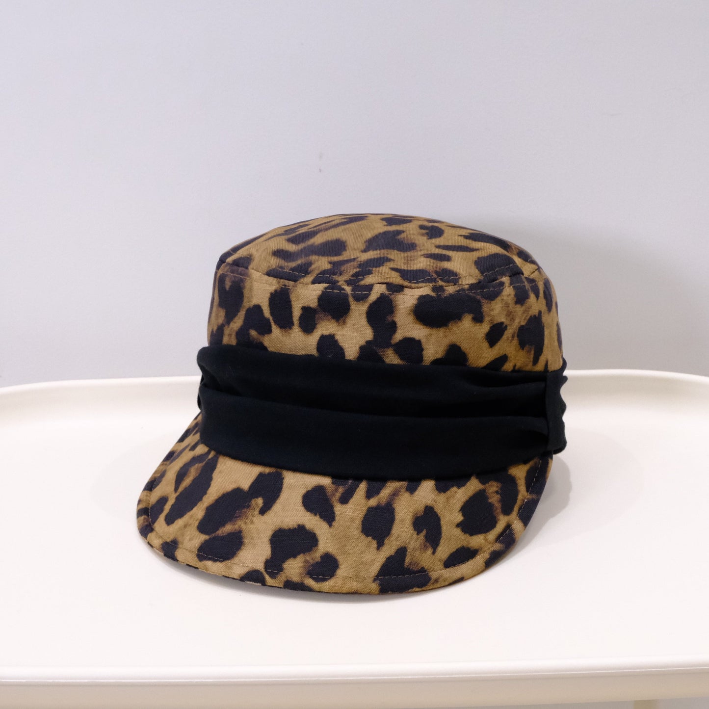 Retro Leopard Print Pleated Bow Hat For Spring And Autumn, Suitable For Both Horseback Riding And Casual Wear. Trendy For Girls With A Baseball Cap Style