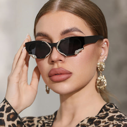 New And Same-style Three-dimensional Spirit Snake Retro Sunglasses