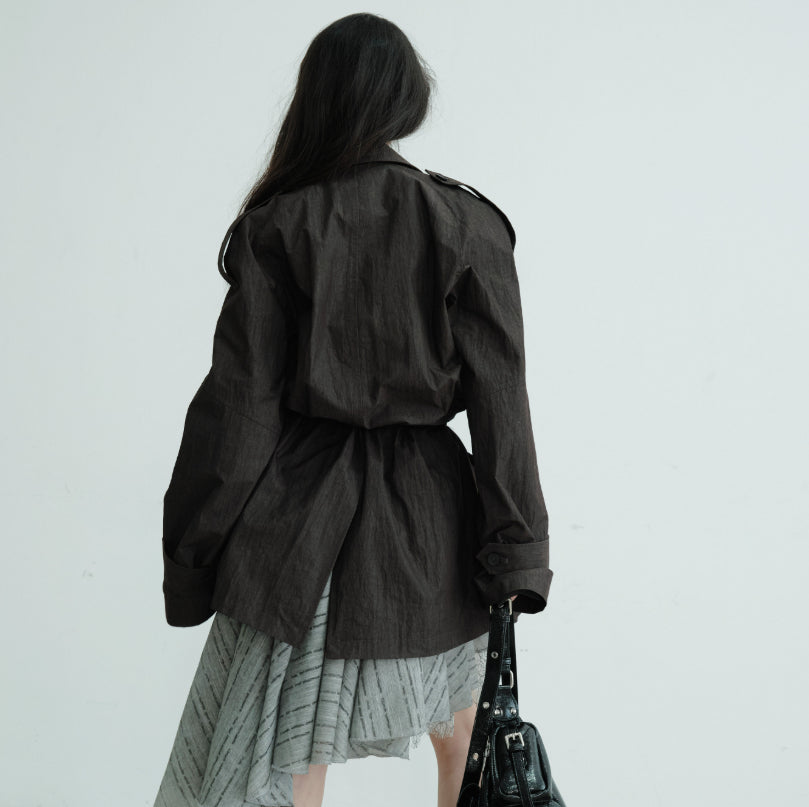 Pocket-decorated Waist-cinching Hunting-style Short Trench Coat