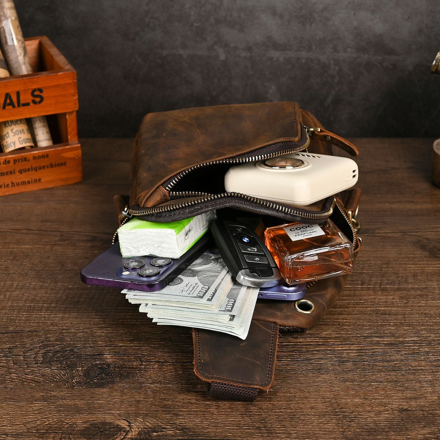 Men's Retro Outdoor Multi-Functional Crossbody Bag