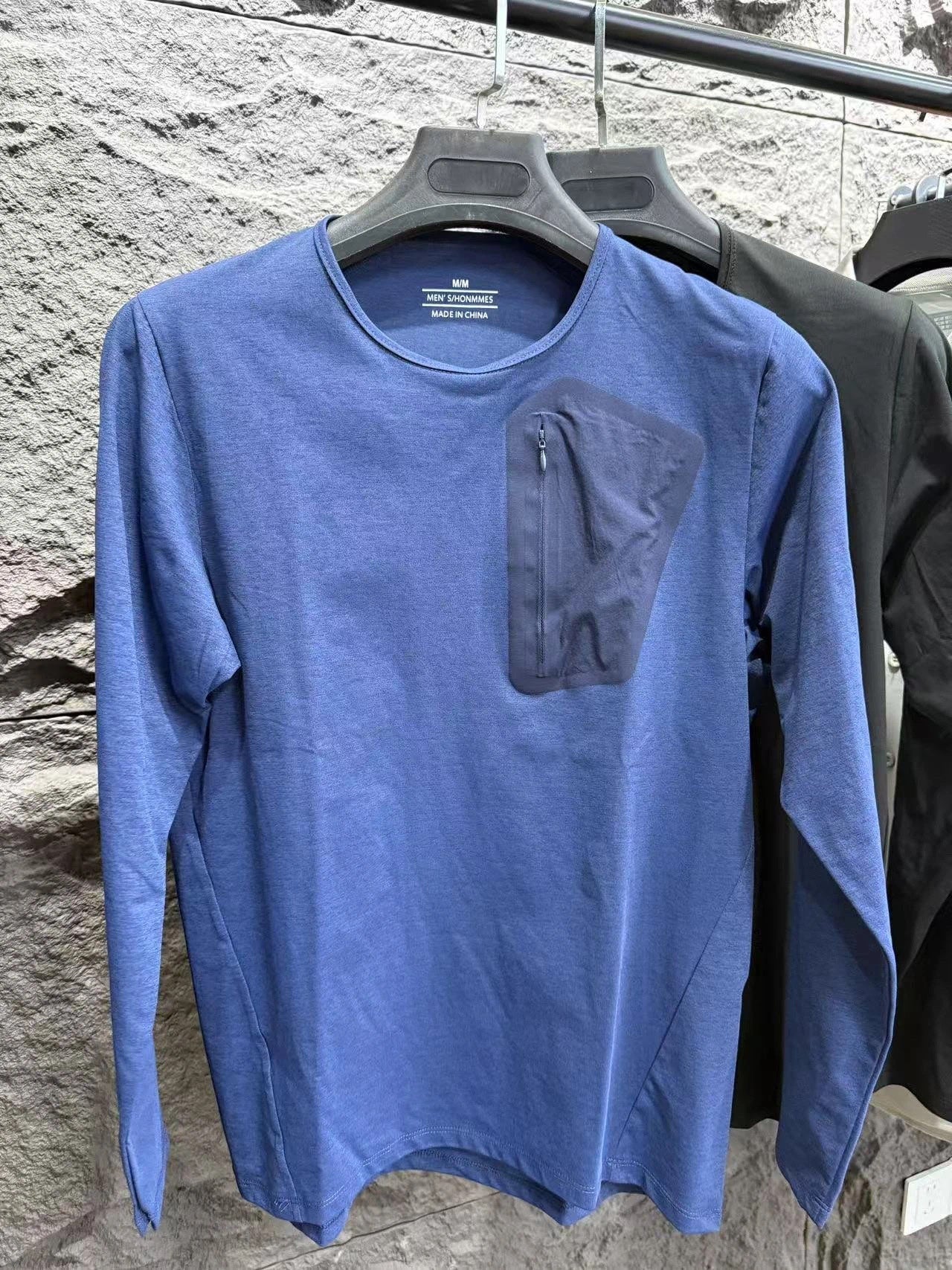 Men's Crew Neck Long Sleeve T-Shirt, Cotton Feel Moisture Wicking Quick Dry Athletic Shirts, Outdoor Hiking Tops With Seam Sealed Zipper Chest Pocket For Fall