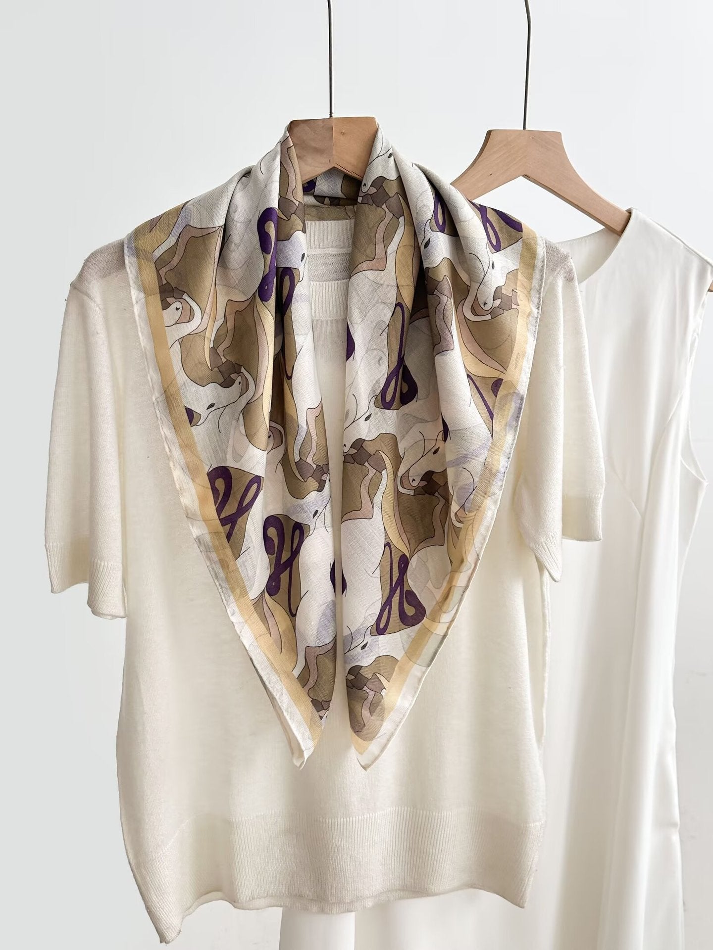 Women's Vintage High-end Outer Silk Scarf