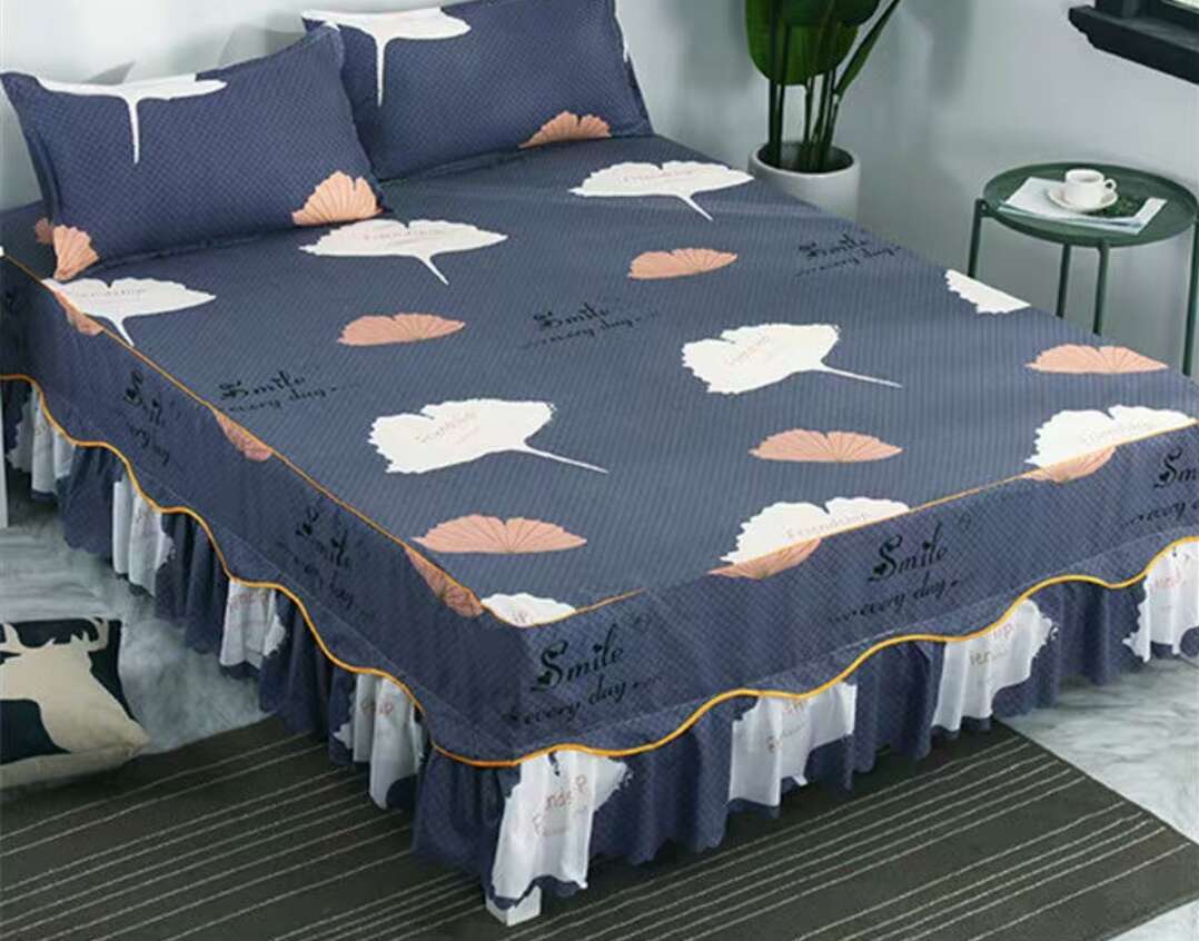 Woolly Bed Skirt Pillowcase Bedding Set