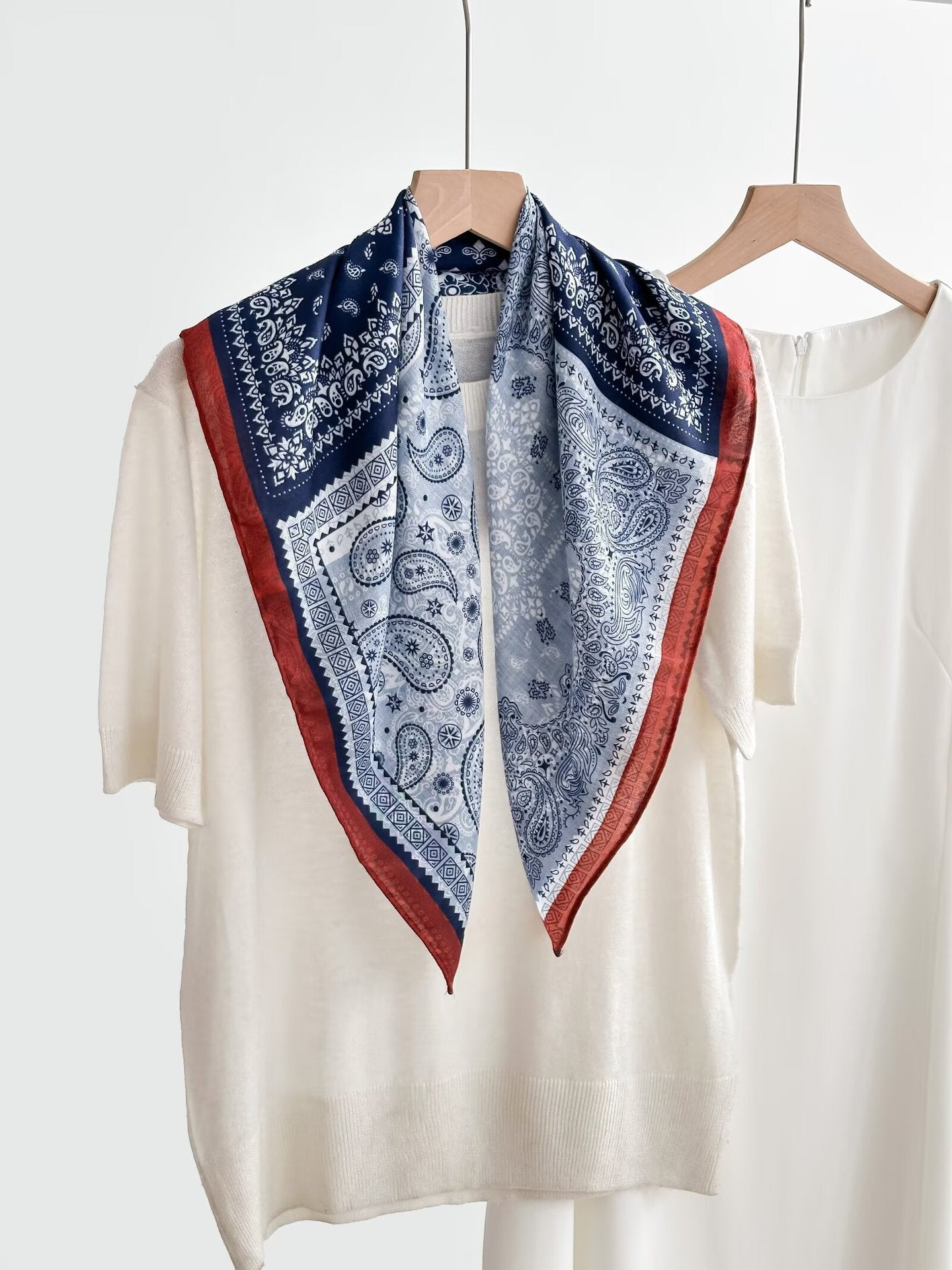 Women's Vintage High-end Outer Silk Scarf