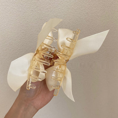 Female Graceful Bow Grip Shark Clip