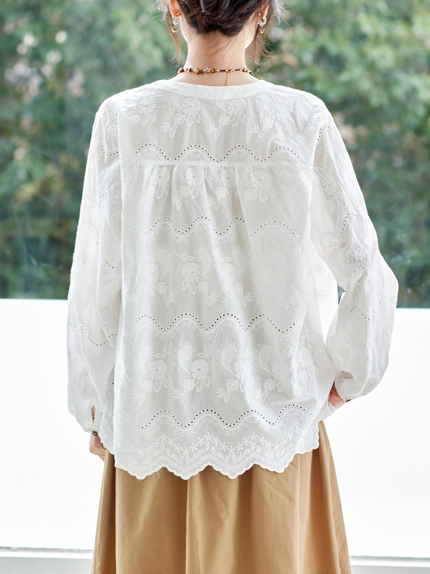 White Blouse Womens Long-sleeve Embroidered Top In Traditional Chinese Style