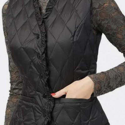 Womens Slim-fit Lightweight Down Vest