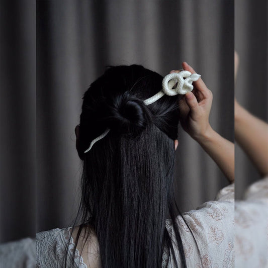 Back-of-Head Retro Hairpin Single Character
