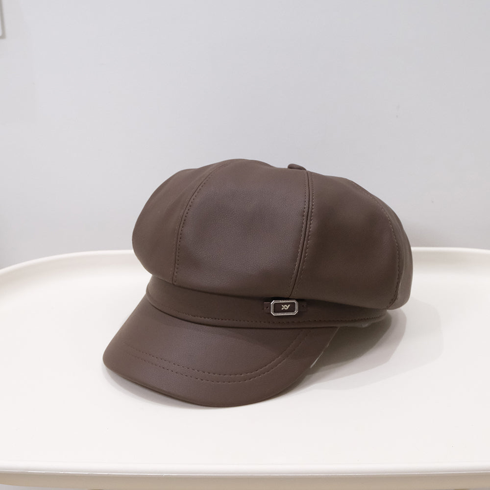 Fashionable Retro Matte PU Solid-color Newsboy Hat With Metal Label And Soft Leather Pumpkin Hat For Autumn Winter, Classic British Style, Versatile For All Occasions