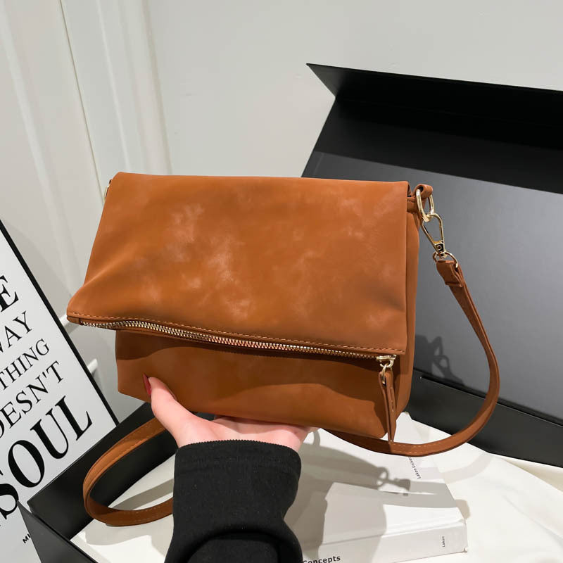 Urban Minimalist Envelope-Style Flap Saddle In PU Leather Crossbody Shoulder Bag