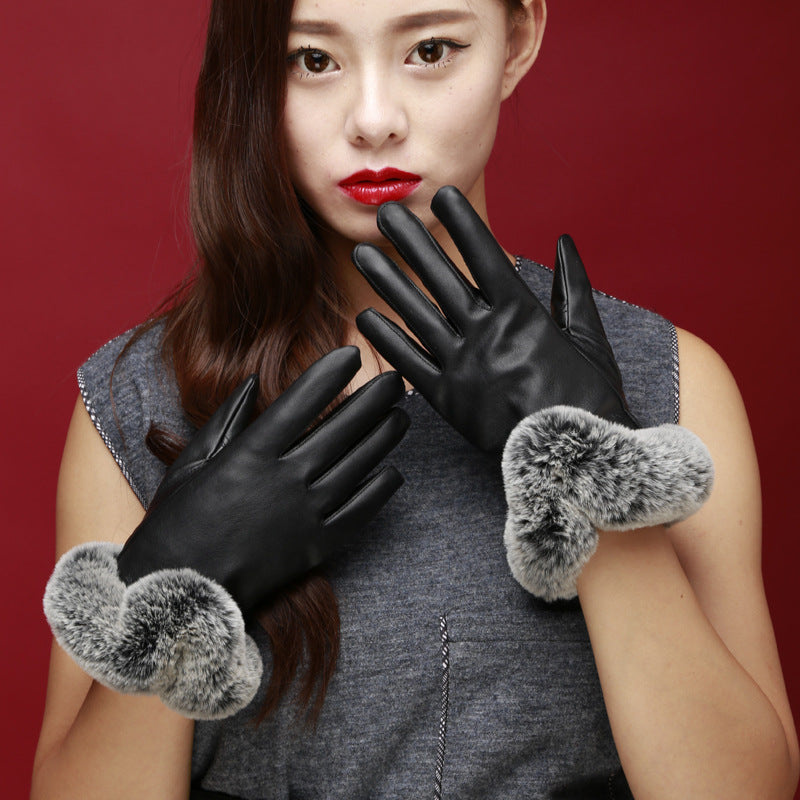Womens Winter Fashionable Leather Touchscreen Gloves With A Wide U-Shape Cuff