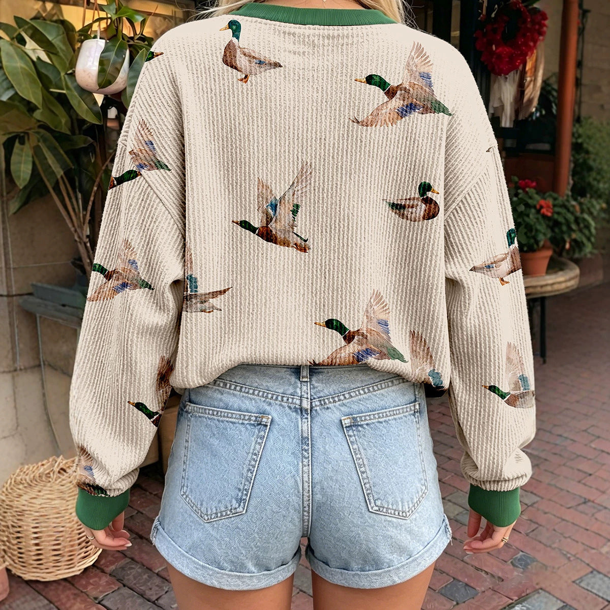 Womens Relaxed-fit Pullover Sweatshirt With An Animal Print