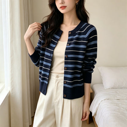 Womens Elegant Contrasting-Color Striped Sweater