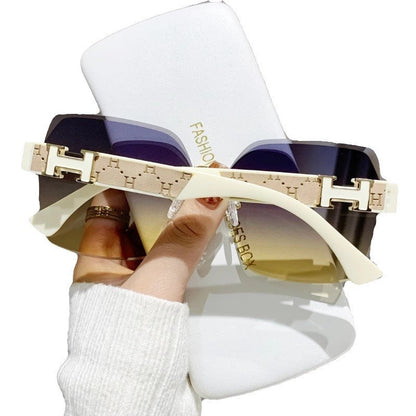 Portable And Versatile UV-Protective Frameless Sunglasses
